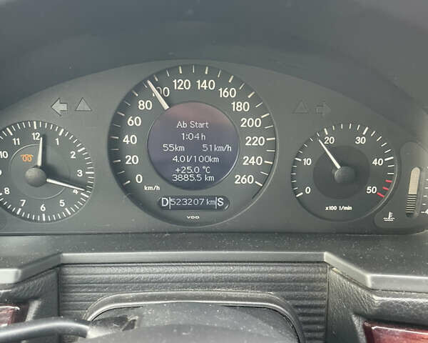 Синий Мерседес Е-Класс, объемом двигателя 2.69 л и пробегом 530 тыс. км за 5900 $, фото 23 на Automoto.ua