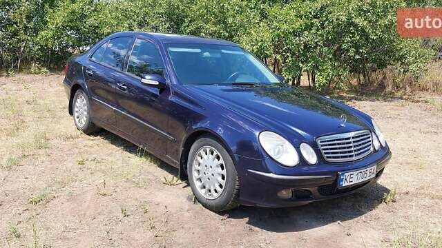 Синий Мерседес Е-Класс, объемом двигателя 2.6 л и пробегом 260 тыс. км за 4500 $, фото 12 на Automoto.ua