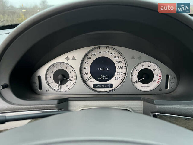Синій Мерседес Е-Клас, об'ємом двигуна 2.6 л та пробігом 246 тис. км за 6990 $, фото 13 на Automoto.ua