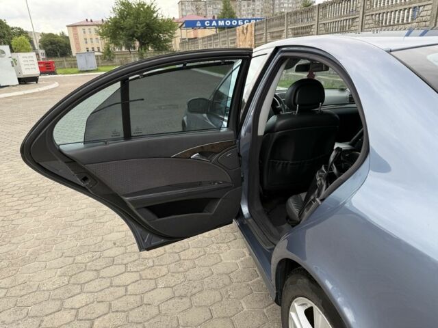 Синий Мерседес Е-Класс, объемом двигателя 2.7 л и пробегом 276 тыс. км за 3600 $, фото 14 на Automoto.ua