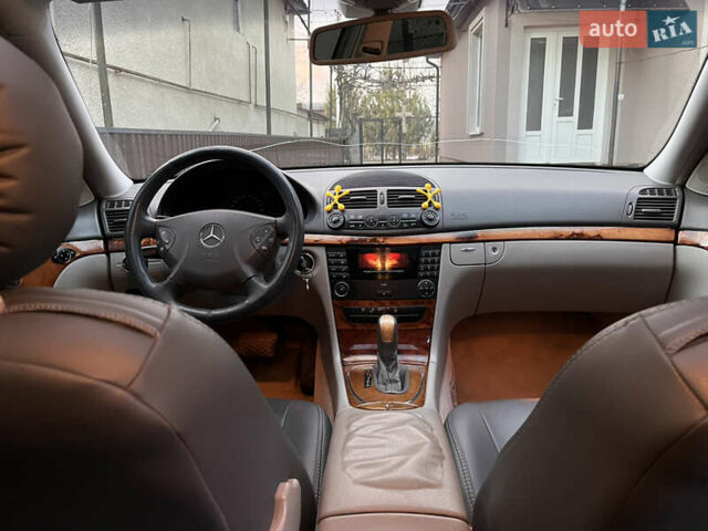 Синий Мерседес Е-Класс, объемом двигателя 2.1 л и пробегом 350 тыс. км за 5800 $, фото 14 на Automoto.ua