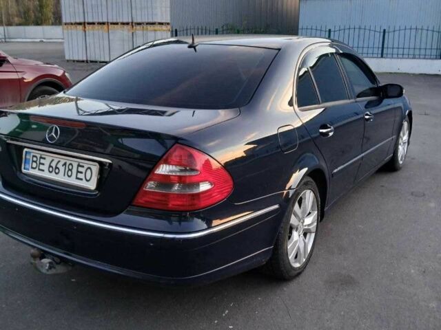 Синий Мерседес Е-Класс, объемом двигателя 2.1 л и пробегом 238 тыс. км за 7500 $, фото 6 на Automoto.ua