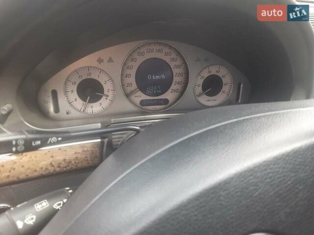 Мерседес Е-Класс 2003 в Измаиле на Automoto.ua Синий Мерседес Е-Класс, объемом двигателя 1.8 л и пробегом 336 тыс. км за 6400 $, фото 8 на Automoto.ua