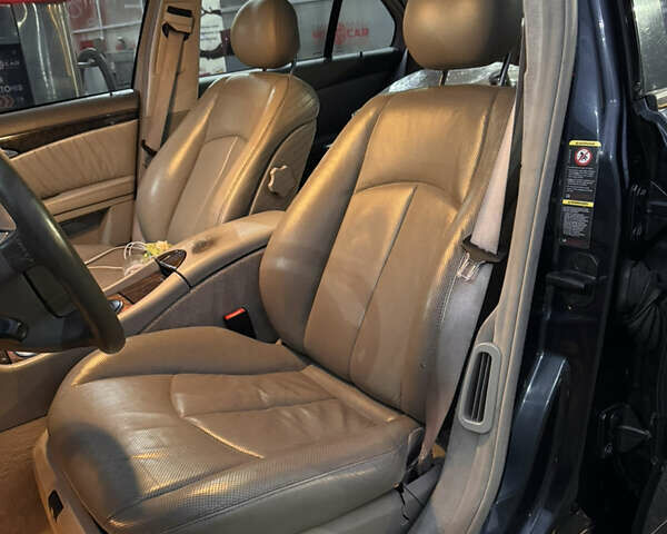 Синий Мерседес Е-Класс, объемом двигателя 3.2 л и пробегом 390 тыс. км за 6800 $, фото 14 на Automoto.ua