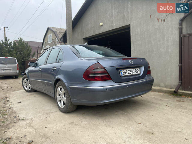 Синий Мерседес Е-Класс, объемом двигателя 2.2 л и пробегом 375 тыс. км за 6500 $, фото 21 на Automoto.ua