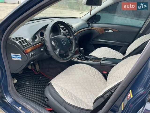 Синій Мерседес Е-Клас, об'ємом двигуна 2.15 л та пробігом 280 тис. км за 5200 $, фото 40 на Automoto.ua