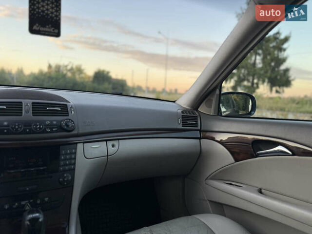 Синій Мерседес Е-Клас, об'ємом двигуна 2.2 л та пробігом 352 тис. км за 5350 $, фото 15 на Automoto.ua