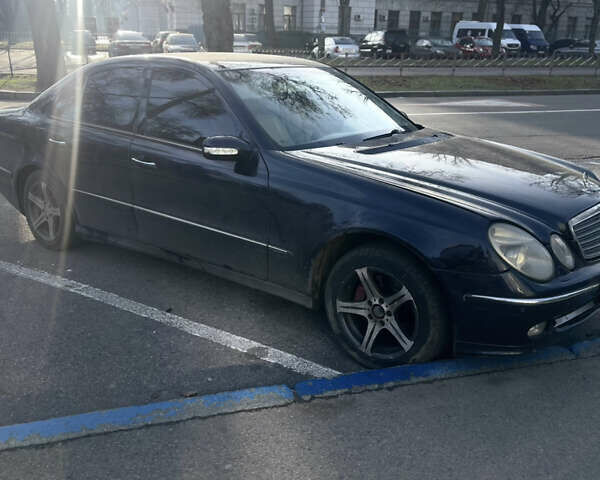 Синій Мерседес Е-Клас, об'ємом двигуна 3.2 л та пробігом 470 тис. км за 6500 $, фото 4 на Automoto.ua