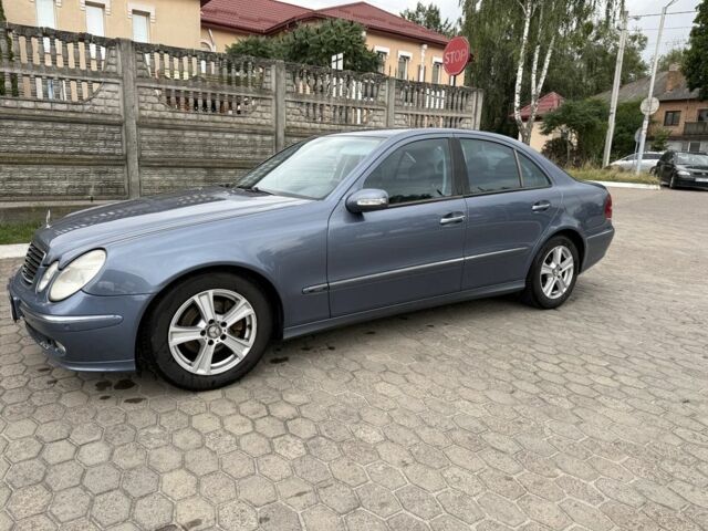 Синий Мерседес Е-Класс, объемом двигателя 2.7 л и пробегом 276 тыс. км за 3600 $, фото 12 на Automoto.ua