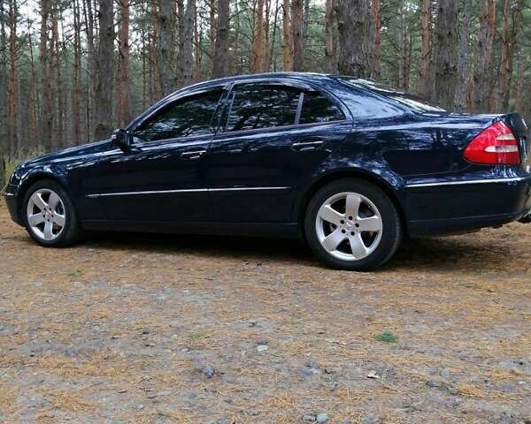 Синий Мерседес Е-Класс, объемом двигателя 2.15 л и пробегом 232 тыс. км за 7800 $, фото 19 на Automoto.ua