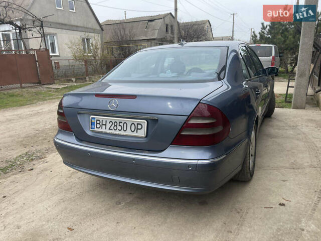 Синий Мерседес Е-Класс, объемом двигателя 2.2 л и пробегом 375 тыс. км за 6500 $, фото 22 на Automoto.ua