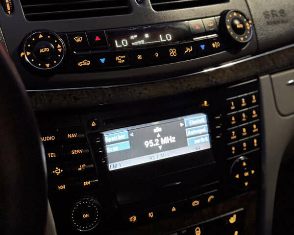 Синий Мерседес Е-Класс, объемом двигателя 3.2 л и пробегом 390 тыс. км за 6800 $, фото 15 на Automoto.ua