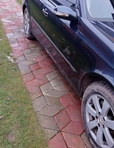 Синій Мерседес Е-Клас, об'ємом двигуна 3.2 л та пробігом 389 тис. км за 7500 $, фото 9 на Automoto.ua