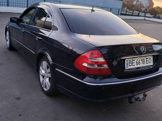 Синий Мерседес Е-Класс, объемом двигателя 2.1 л и пробегом 238 тыс. км за 7500 $, фото 2 на Automoto.ua