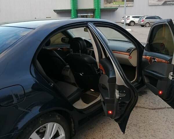 Синій Мерседес Е-Клас, об'ємом двигуна 2.15 л та пробігом 232 тис. км за 7800 $, фото 22 на Automoto.ua