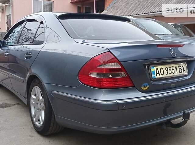 Синій Мерседес Е-Клас, об'ємом двигуна 2.15 л та пробігом 403 тис. км за 7000 $, фото 4 на Automoto.ua
