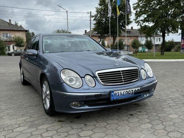 Синий Мерседес Е-Класс, объемом двигателя 2.7 л и пробегом 276 тыс. км за 3600 $, фото 2 на Automoto.ua