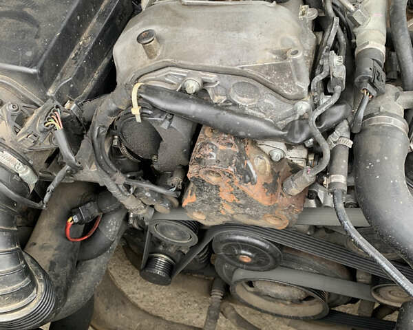 Синий Мерседес Е-Класс, объемом двигателя 2.2 л и пробегом 375 тыс. км за 6500 $, фото 14 на Automoto.ua