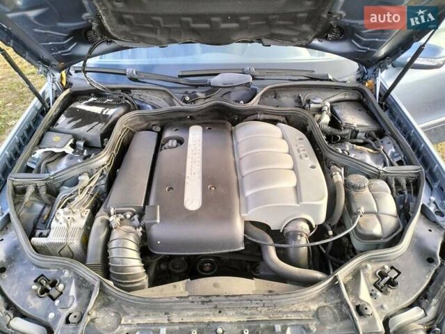 Синій Мерседес Е-Клас, об'ємом двигуна 2.2 л та пробігом 265 тис. км за 7500 $, фото 9 на Automoto.ua
