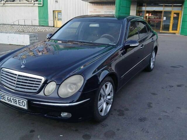 Синий Мерседес Е-Класс, объемом двигателя 2.1 л и пробегом 238 тыс. км за 7500 $, фото 8 на Automoto.ua