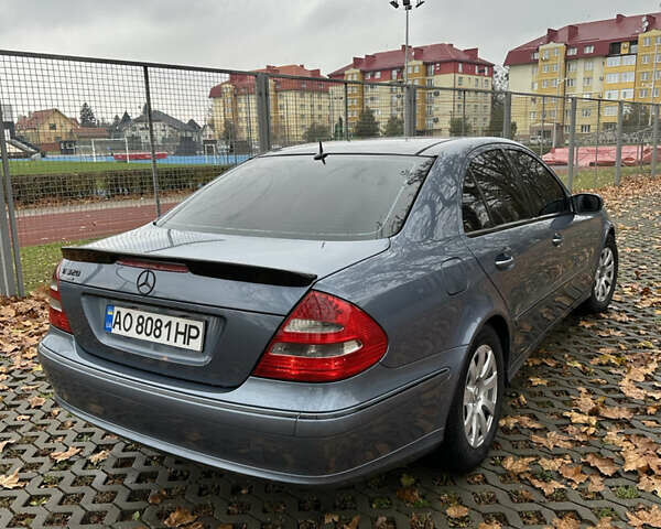 Синий Мерседес Е-Класс, объемом двигателя 3.2 л и пробегом 302 тыс. км за 5800 $, фото 4 на Automoto.ua