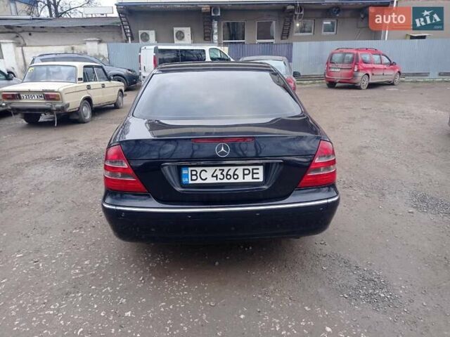 Синий Мерседес Е-Класс, объемом двигателя 2.7 л и пробегом 217 тыс. км за 7300 $, фото 5 на Automoto.ua