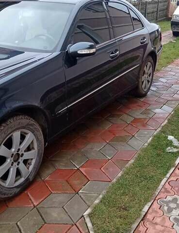 Синій Мерседес Е-Клас, об'ємом двигуна 3.2 л та пробігом 389 тис. км за 7500 $, фото 13 на Automoto.ua