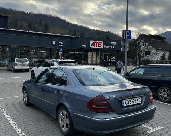 Синий Мерседес Е-Класс, объемом двигателя 2.69 л и пробегом 442 тыс. км за 5500 $, фото 2 на Automoto.ua