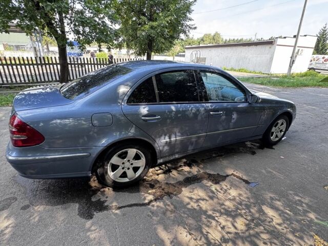 Синій Мерседес Е-Клас, об'ємом двигуна 2.7 л та пробігом 450 тис. км за 4405 $, фото 5 на Automoto.ua