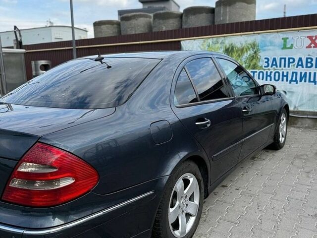 Синій Мерседес Е-Клас, об'ємом двигуна 2.69 л та пробігом 320 тис. км за 6200 $, фото 26 на Automoto.ua