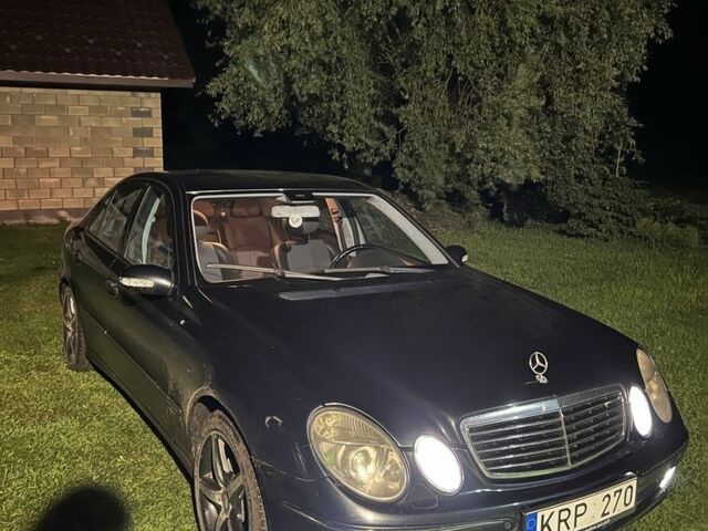 Синий Мерседес Е-Класс, объемом двигателя 2.7 л и пробегом 560 тыс. км за 2600 $, фото 1 на Automoto.ua