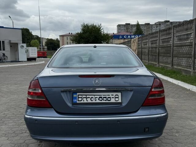 Синий Мерседес Е-Класс, объемом двигателя 2.7 л и пробегом 276 тыс. км за 3600 $, фото 9 на Automoto.ua