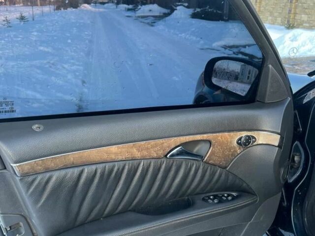 Синій Мерседес Е-Клас, об'ємом двигуна 2.7 л та пробігом 9 тис. км за 3300 $, фото 5 на Automoto.ua