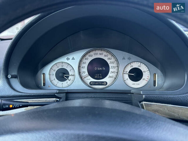 Синій Мерседес Е-Клас, об'ємом двигуна 2.7 л та пробігом 317 тис. км за 6500 $, фото 38 на Automoto.ua