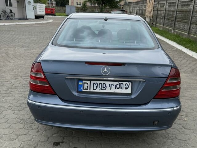 Синий Мерседес Е-Класс, объемом двигателя 2.7 л и пробегом 276 тыс. км за 3600 $, фото 8 на Automoto.ua