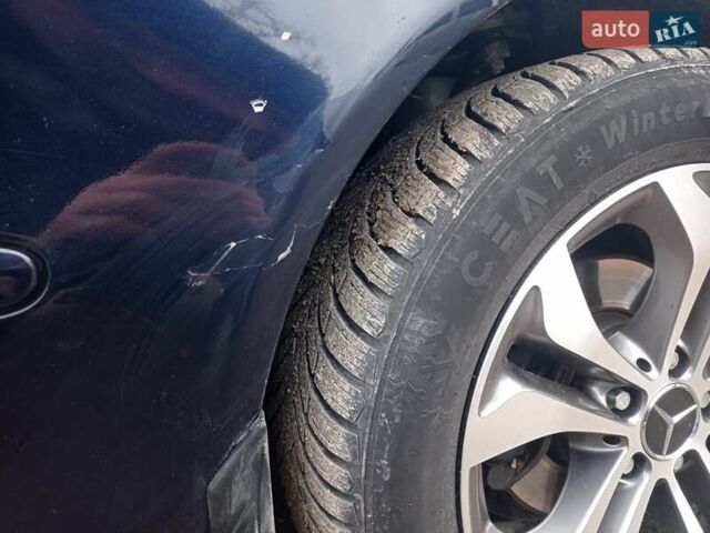 Синий Мерседес Е-Класс, объемом двигателя 2.7 л и пробегом 217 тыс. км за 7300 $, фото 17 на Automoto.ua