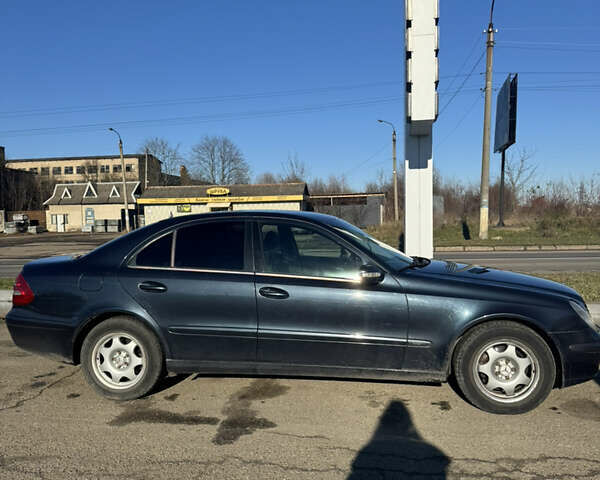 Синій Мерседес Е-Клас, об'ємом двигуна 2.2 л та пробігом 305 тис. км за 6600 $, фото 3 на Automoto.ua