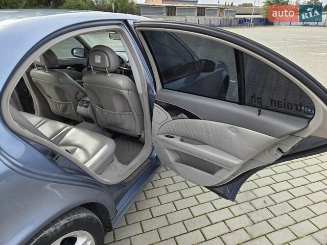 Синій Мерседес Е-Клас, об'ємом двигуна 2.7 л та пробігом 390 тис. км за 7699 $, фото 11 на Automoto.ua