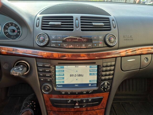 Синій Мерседес Е-Клас, об'ємом двигуна 1.8 л та пробігом 312 тис. км за 9200 $, фото 13 на Automoto.ua