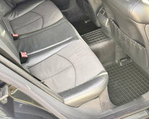 Синий Мерседес Е-Класс, объемом двигателя 2.1 л и пробегом 362 тыс. км за 8700 $, фото 25 на Automoto.ua