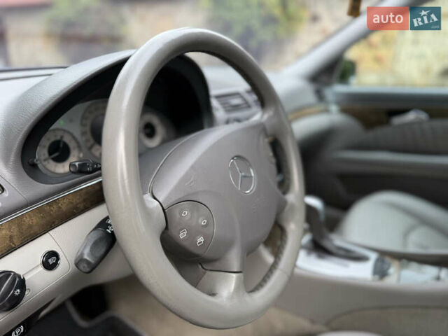 Синій Мерседес Е-Клас, об'ємом двигуна 3.22 л та пробігом 396 тис. км за 8300 $, фото 19 на Automoto.ua