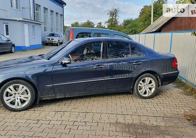 Синий Мерседес Е-Класс, объемом двигателя 2.7 л и пробегом 338 тыс. км за 7199 $, фото 2 на Automoto.ua