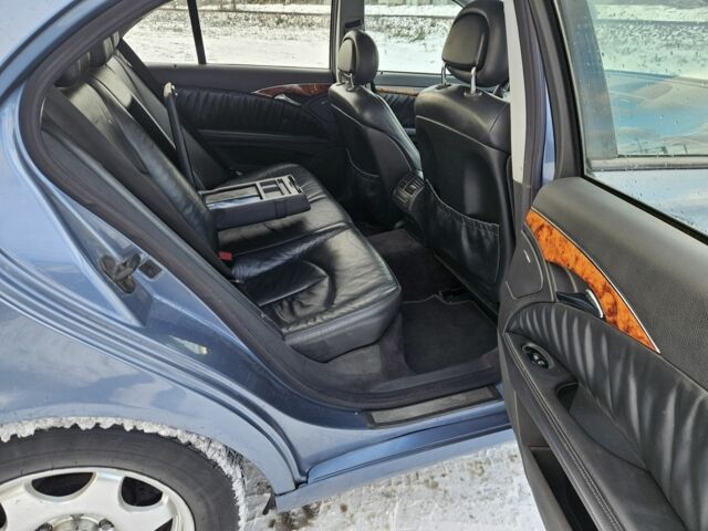 Синий Мерседес Е-Класс, объемом двигателя 2.7 л и пробегом 400 тыс. км за 2800 $, фото 15 на Automoto.ua