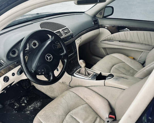 Синій Мерседес Е-Клас, об'ємом двигуна 2.69 л та пробігом 287 тис. км за 6500 $, фото 9 на Automoto.ua