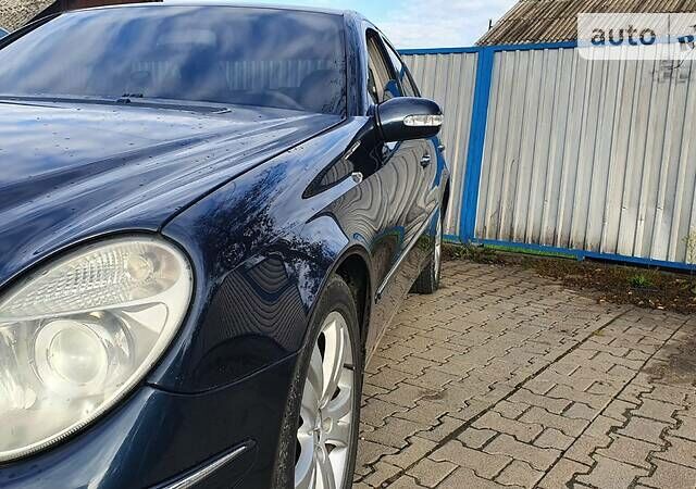 Синий Мерседес Е-Класс, объемом двигателя 2.7 л и пробегом 338 тыс. км за 7199 $, фото 1 на Automoto.ua