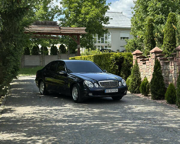 Синий Мерседес Е-Класс, объемом двигателя 2.7 л и пробегом 333 тыс. км за 7499 $, фото 2 на Automoto.ua