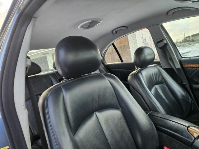 Синий Мерседес Е-Класс, объемом двигателя 2.7 л и пробегом 400 тыс. км за 2800 $, фото 14 на Automoto.ua