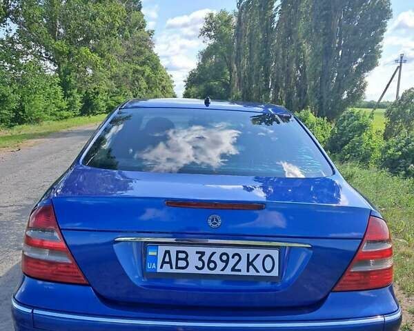 Синій Мерседес Е-Клас, об'ємом двигуна 2 л та пробігом 352 тис. км за 4999 $, фото 2 на Automoto.ua