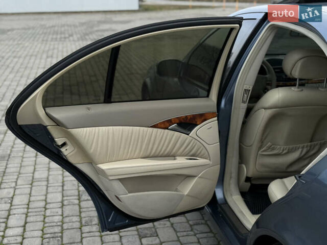 Синій Мерседес Е-Клас, об'ємом двигуна 3.22 л та пробігом 382 тис. км за 5990 $, фото 30 на Automoto.ua