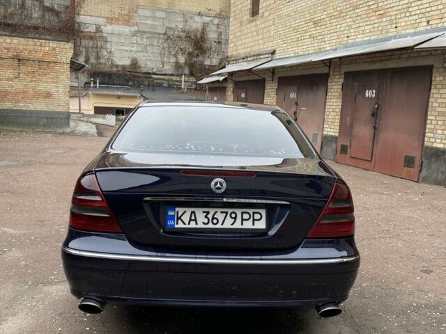 Синий Мерседес Е-Класс, объемом двигателя 3.2 л и пробегом 415 тыс. км за 3800 $, фото 2 на Automoto.ua